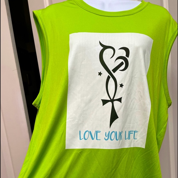 Great workout shirt. Size L. - Picture 1 of 3